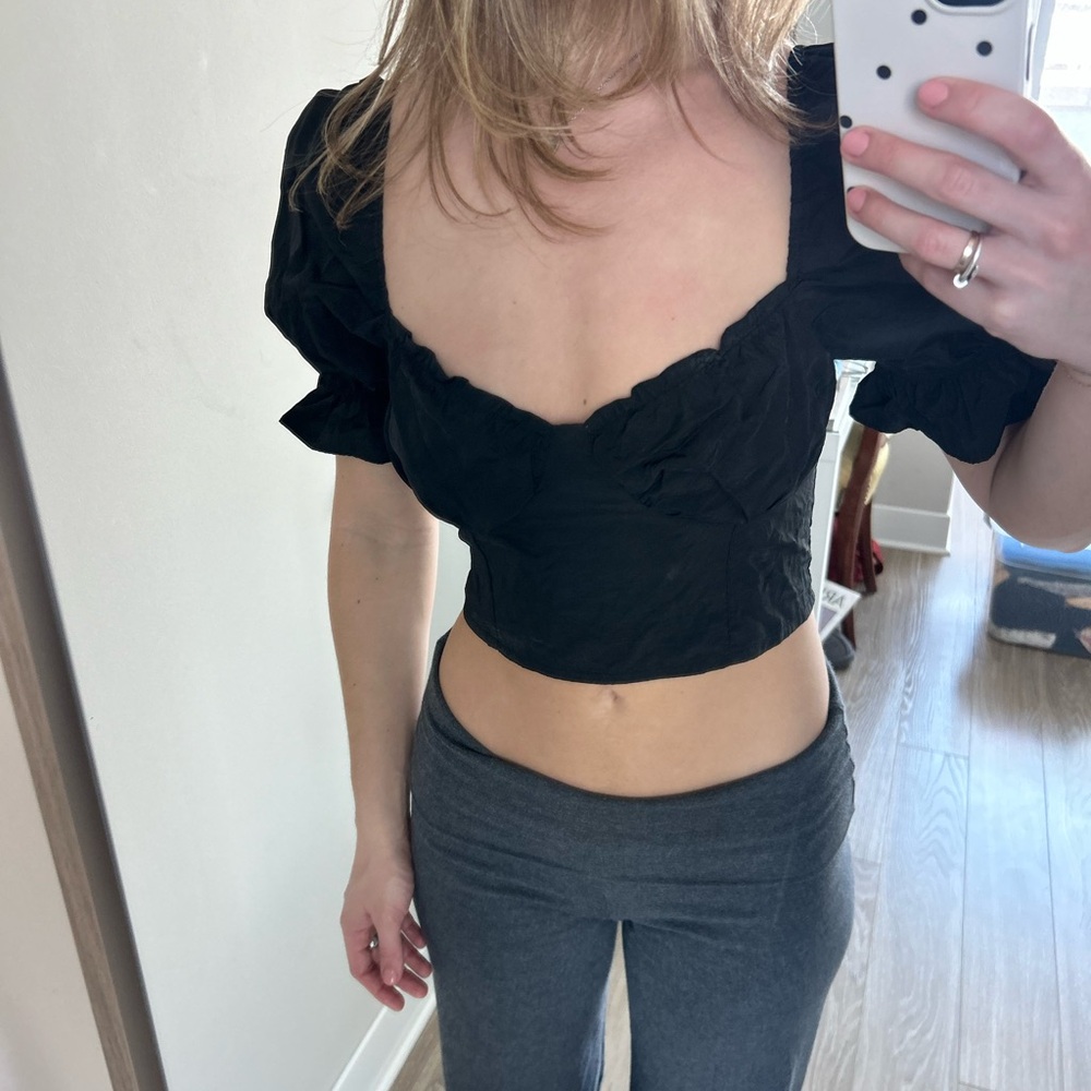 H&M Black Puff-Sleeve Cropped Sweetheart Top